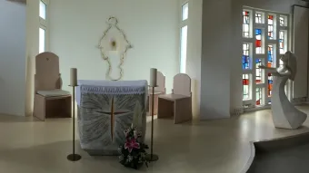 N-D-du-Sourire-interieur